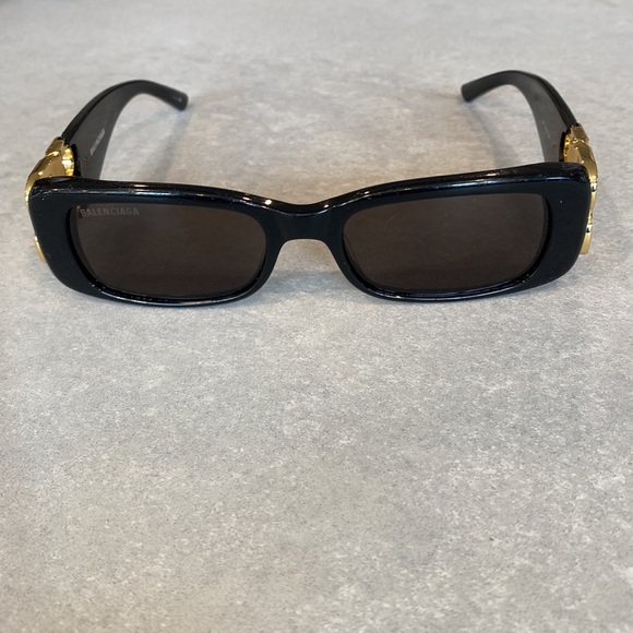 Balenciaga Dark Sunglasses - Picture 2 of 13